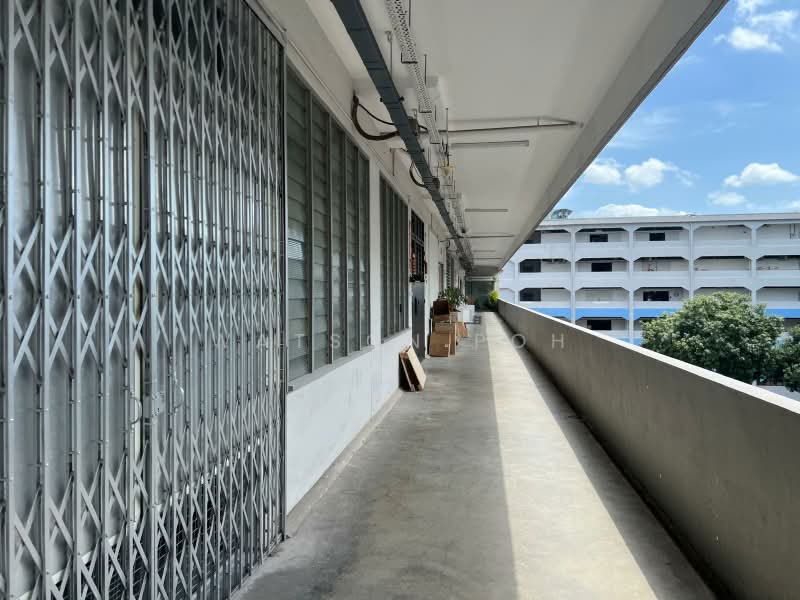 Shun Li Industrial Complex, 705 Sims Drive, 1,716 sqft, Light Industrial (B1) For Rent, by Watson Poh, 500241786 - Corridor - CommercialGuru.com.sg