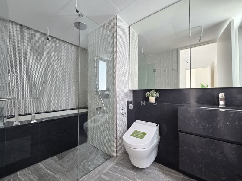 10 Evelyn, 10 Evelyn Road, Newton / Novena, 3 Bedrooms, 1,410 sqft, Condominium For Sale, by Ivy Yong, 500241802 - Bathroom - PropertyGuru.com.sg