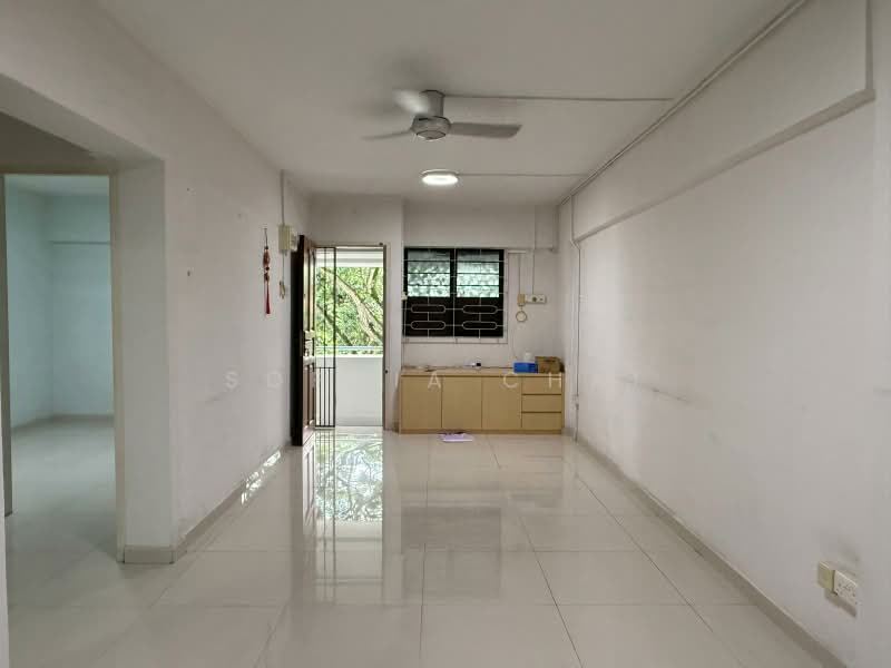 223 Ang Mo Kio Avenue 1, 223 Ang Mo Kio Avenue 1, 2 Bedrooms, 721 sqft, HDB Flat For Sale, by Sophia Chai, 500241813 - Living Room - PropertyGuru.com.sg