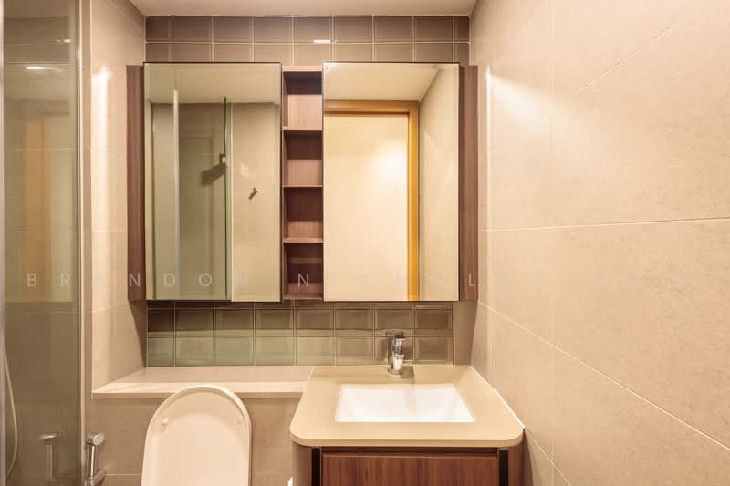 Rare Freehold Conserve Shophouse-Style Unit!, , 2 Bedrooms, 786 sqft, Walk-up Apartment For Sale, by Brandon Nicholas Ong, 500241814 - Bathroom - PropertyGuru.com.sg