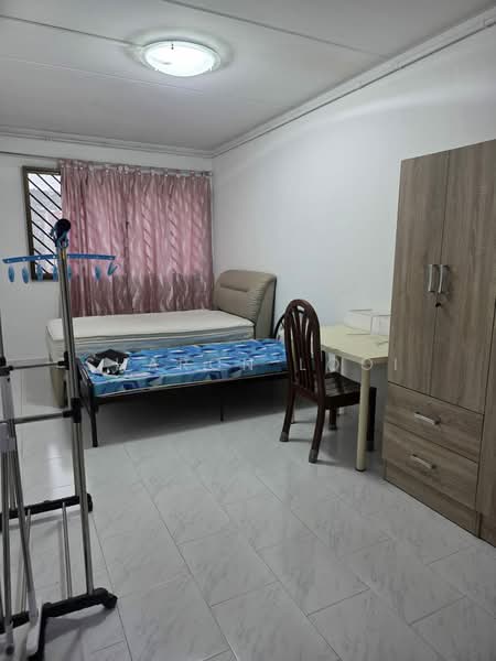 113 Lorong 3 Geylang, 113 Lorong 3 Geylang, 3 Bedrooms, 1,130 sqft, HDB Flat For Sale, by Sharon Looi, 500241824 - Bedroom - PropertyGuru.com.sg