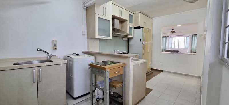 413 Bedok North Avenue 2, 413 Bedok North Avenue 2, 2 Bedrooms, 980 sqft, HDB Flat For Rent, by Jeffrey Tay, 500241838 - Kitchen - PropertyGuru.com.sg