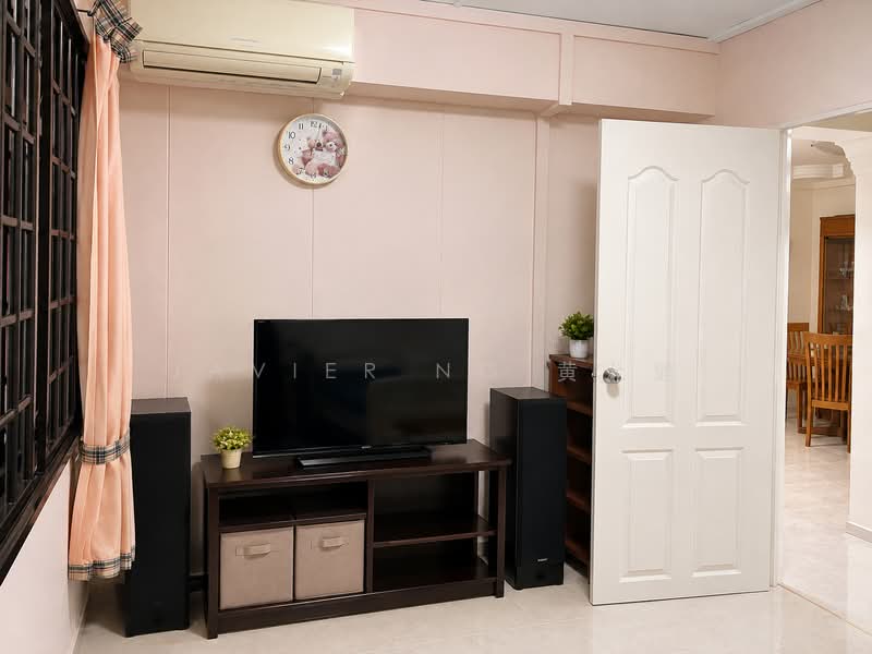 193 Bukit Batok West Avenue 6, 193 Bukit Batok West Avenue 6, Room Rental, 300 sqft, HDB Flat For Rent, by Javier Ng 黄允健, 500241848 - Living Room - PropertyGuru.com.sg