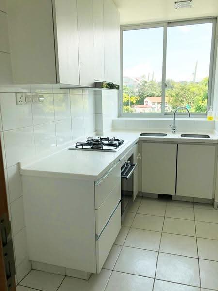 The Stellar, 12 West Coast Road, 4 Bedrooms, 1,421 sqft, Condominium For Rent, by Monita Wong, 500241855 - Kitchen - PropertyGuru.com.sg