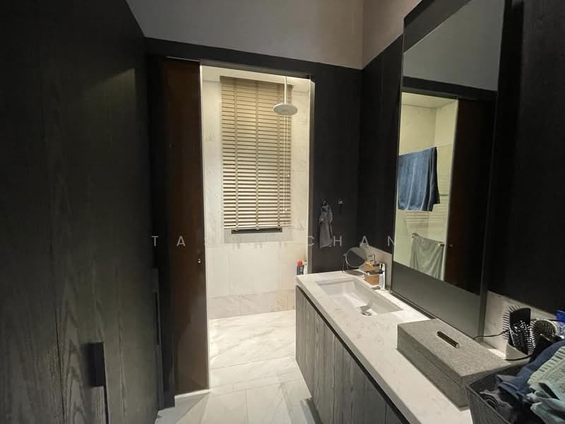Robin Residences, 5 Robin Drive, 1 Bedroom, 850 sqft, Condominium For Rent, by Tasso Chan, 500241901 - Bathroom - PropertyGuru.com.sg