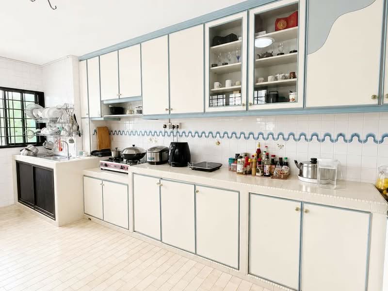 123 Marsiling Rise, 123 Marsiling Rise, 3 Bedrooms, 1,302 sqft, HDB Flat For Sale, by Charlene Chai, 500241909 - Kitchen - PropertyGuru.com.sg