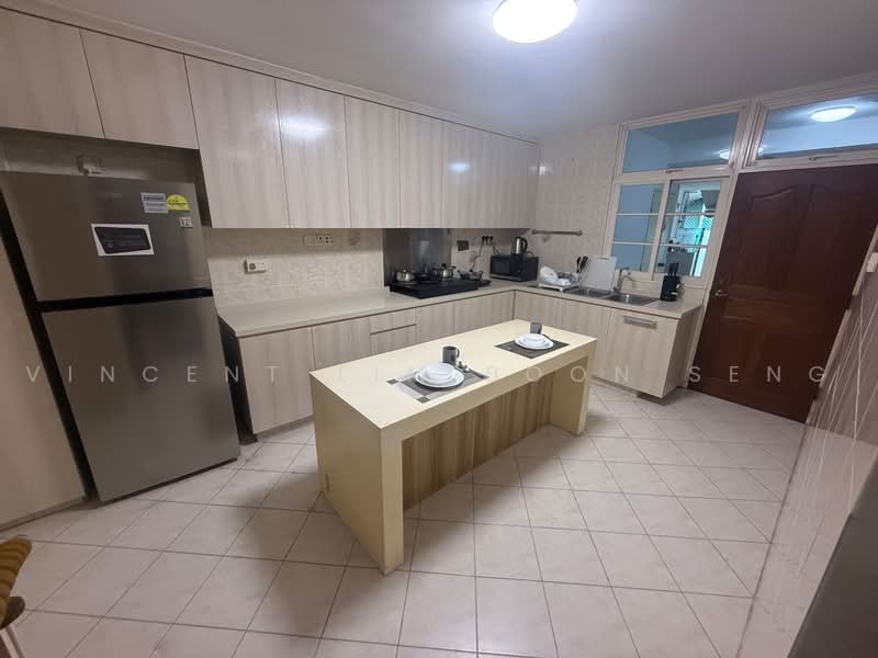 Chwee Chian View, Chwee Chian View, Room Rental, 100 sqft, Terraced House For Rent, by Vincent Lim Boon Seng, 500241937 - Kitchen - PropertyGuru.com.sg