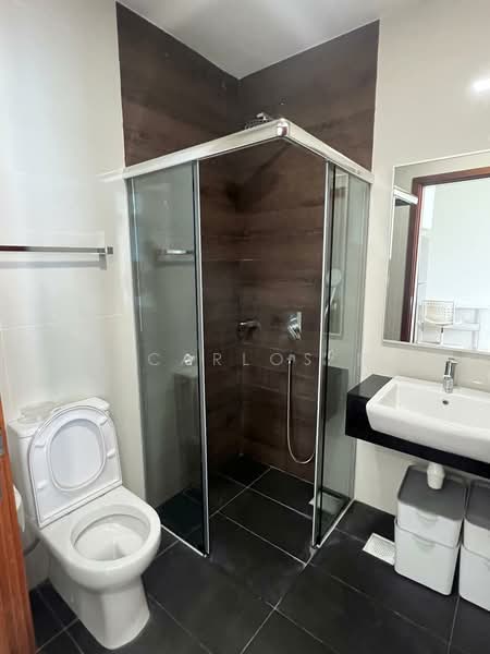 Parc Imperial, 253A Pasir Panjang Road, Studio, 408 sqft, Condominium For Rent, by Tan Carlos 陈卡洛, 500241953 - Bathroom - PropertyGuru.com.sg