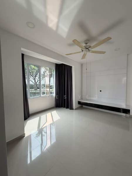 The Windsor, 3A Ontario Avenue, 3 Bedrooms, 1,346 sqft, Condominium For Rent, by James Yeo, 500241969 - Living Room - PropertyGuru.com.sg
