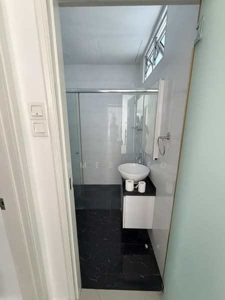 The Windsor, 3A Ontario Avenue, 3 Bedrooms, 1,346 sqft, Condominium For Rent, by James Yeo, 500241969 - Bathroom - PropertyGuru.com.sg