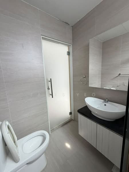 The Windsor, 3A Ontario Avenue, 3 Bedrooms, 1,346 sqft, Condominium For Rent, by James Yeo, 500241969 - Bathroom - PropertyGuru.com.sg