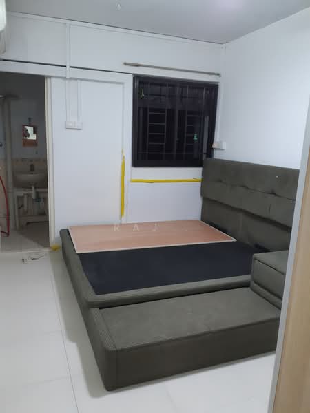 110 Tampines Street 11, 110 Tampines Street 11, 2 Bedrooms, 735 sqft, HDB Flat For Rent, by Raj ., 500241972 - Bedroom - PropertyGuru.com.sg