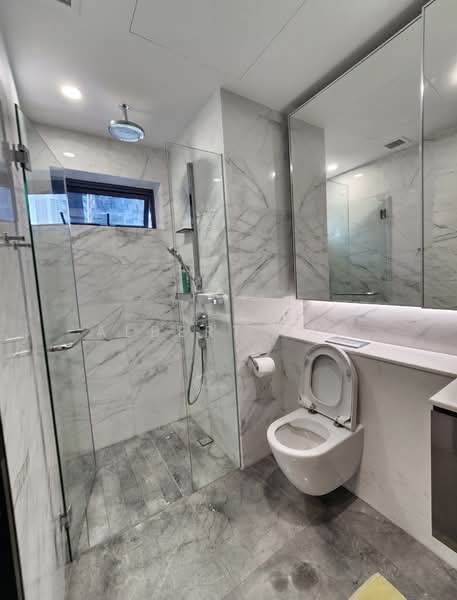 Midtown Bay, 120 Beach Road, 2 Bedrooms, 743 sqft, Condominium For Sale, by Albert Tan, 500241981 - PropertyGuru.com.sg