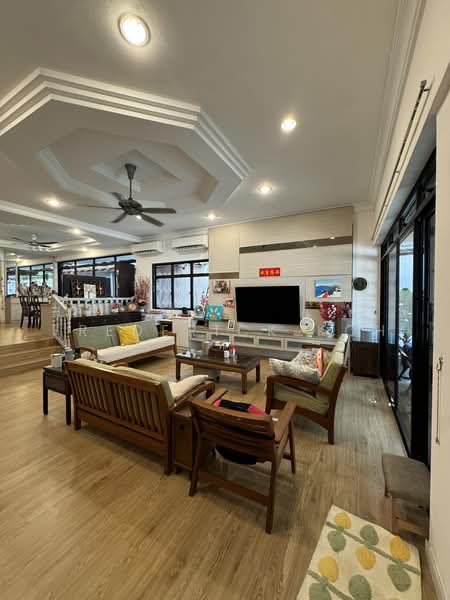3 MIN DRIVE KOVAN MRT , 999 Year corner terrace W LIFT ! Granny room, , 6 Bedrooms, 4,000 sqft, Terraced House For Sale, by Frederick Koh, 500242000 - Living Room - PropertyGuru.com.sg