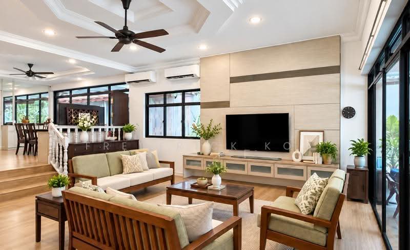 3 MIN DRIVE KOVAN MRT, 999 Year corner terrace W LIFT ! Granny room, Hougang / Punggol / Sengkang, 6 Bedrooms, 4,000 sqft, Terraced House For Sale, by Frederick Koh, 500242000 - Living Room - PropertyGuru.com.sg