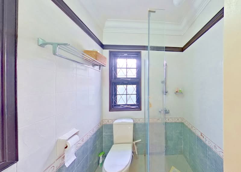 Seletar Hills Semi Detached, Jalan Jarak, 4 Bedrooms, 3,020 sqft, Semi-Detached House For Sale, by Rebecca Tan, 500242038 - Bathroom - PropertyGuru.com.sg