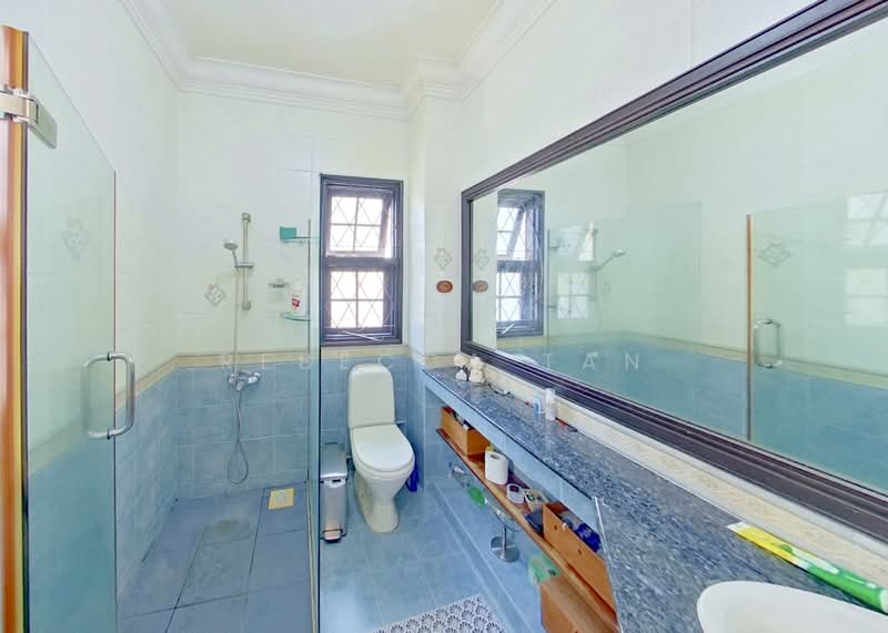 Seletar Hills Semi Detached, Jalan Jarak, 4 Bedrooms, 3,020 sqft, Semi-Detached House For Sale, by Rebecca Tan, 500242038 - Bathroom - PropertyGuru.com.sg