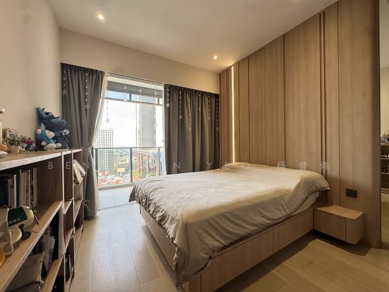 JadeScape, 12 Shunfu Road, 4 Bedrooms, 1,259 sqft, Condominium For Sale, by Benjamin Yeo 杨昔炜, 500242060 - Master Bedroom cum private balcony - PropertyGuru.com.sg