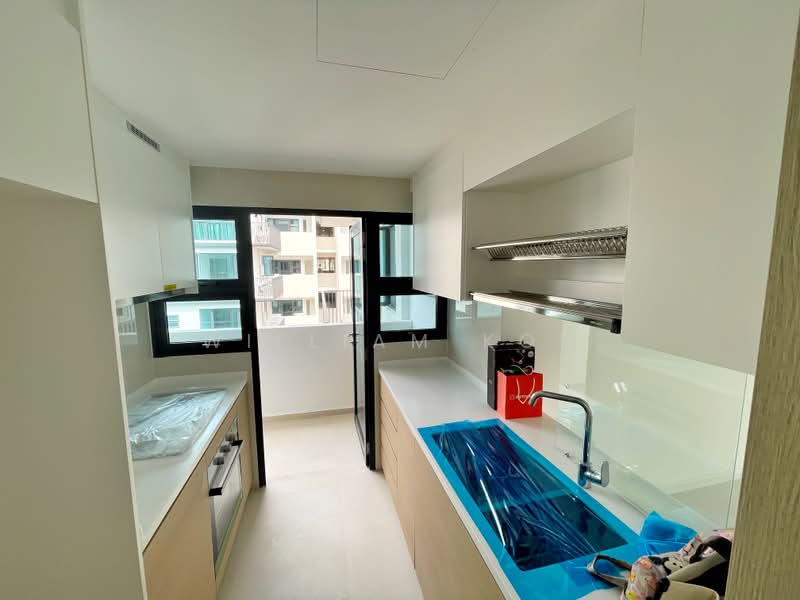 Treasure at Tampines, 41 Tampines Lane, 4 Bedrooms, 1,238 sqft, Condominium For Sale, by William Koh, 500242062 - Kitchen - PropertyGuru.com.sg