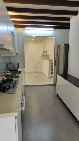 Seletar Hills Estate, Seletar Hills Drive, 4 Bedrooms, 2,000 sqft, Semi-Detached House For Sale, by Mark Ong, 500242067 - Kitchen - PropertyGuru.com.sg