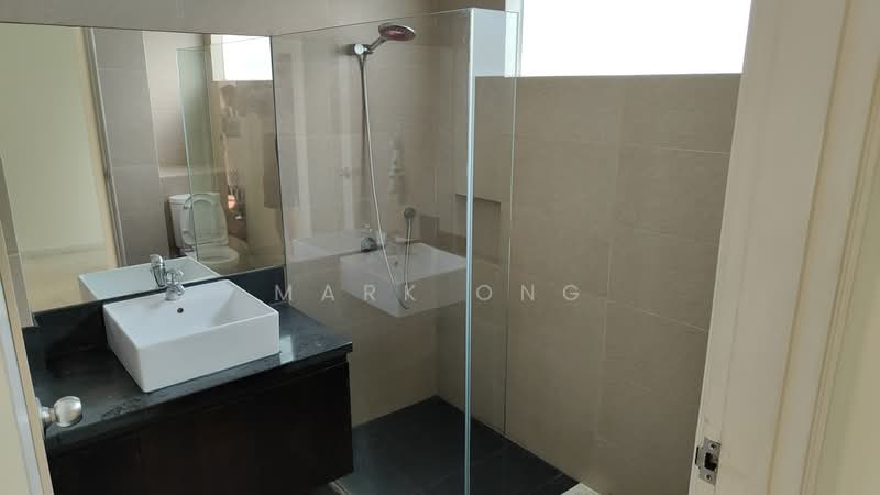 Seletar Hills Estate, Seletar Hills Drive, 4 Bedrooms, 2,000 sqft, Semi-Detached House For Sale, by Mark Ong, 500242067 - Bathroom - PropertyGuru.com.sg