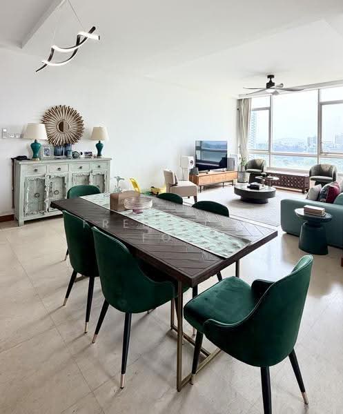 Scotts 28, 28 Scotts Road, Orchard / River Valley, 3 Bedrooms, 1,636 sqft, Condominium For Sale, by Frederick Foo, 500242069 - Living Room - PropertyGuru.com.sg