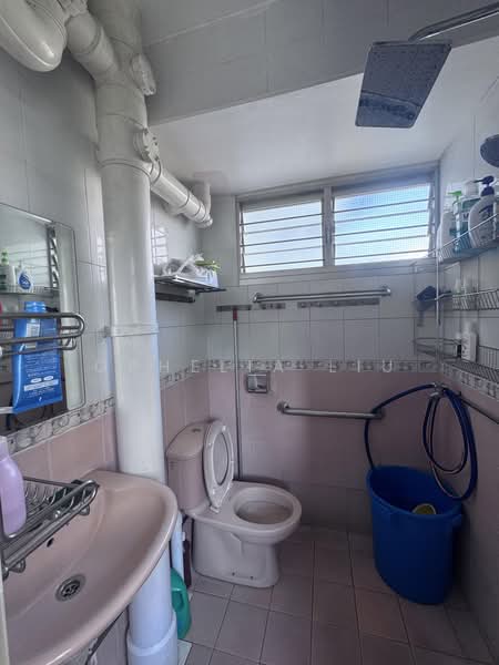 316 Clementi Avenue 4, 316 Clementi Avenue 4, Room Rental, 160 sqft, HDB Flat For Rent, by Ophelia Liu, 500242071 - Bathroom - PropertyGuru.com.sg