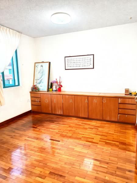 Lakeside Grove, Corporation Rise, Boon Lay / Jurong / Tuas, 5 Bedrooms, 2,950 sqft, Terraced House For Sale, by Angela Ang, 500242073 - PropertyGuru.com.sg