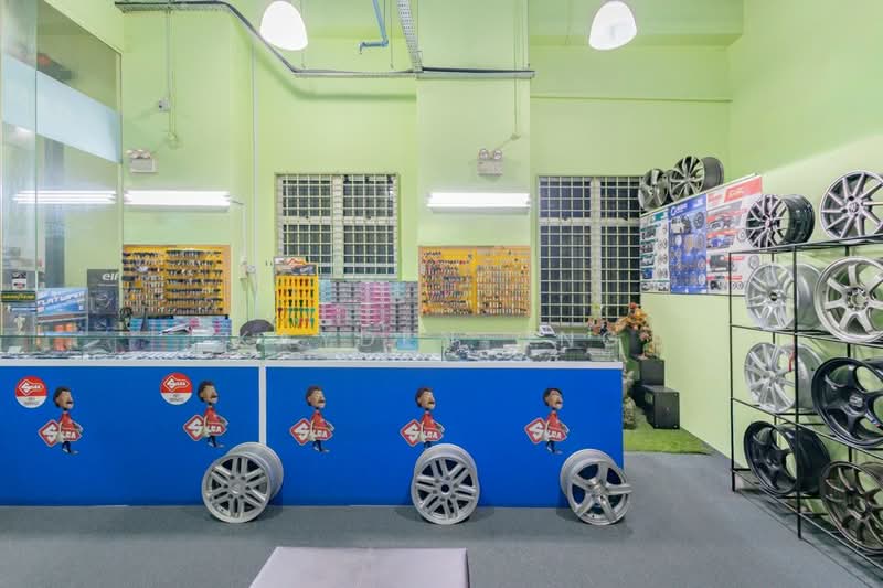 Paya Ubi Industrial Park, 51 Ubi Avenue 1, Eunos / Geylang / Paya Lebar, 4,778 sqft, Light Industrial (B1) For Sale, by Kayden Ong, 500242089 - CommercialGuru.com.sg