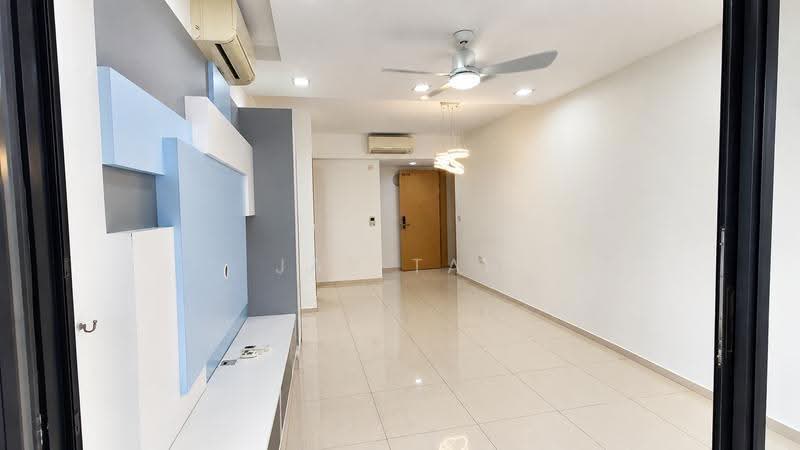 Westwood Residences EC, 180 Westwood Avenue, Boon Lay / Jurong / Tuas, 4 Bedrooms, 1,152 sqft, Condominium For Rent, by Jay Tan, 500242092 - Living Room - PropertyGuru.com.sg