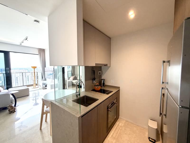Avenue South Residence, 11 Silat Avenue, 2 Bedrooms, 657 sqft, Condominium For Sale, by Latha Kannan, 500242093 - Kitchen - PropertyGuru.com.sg