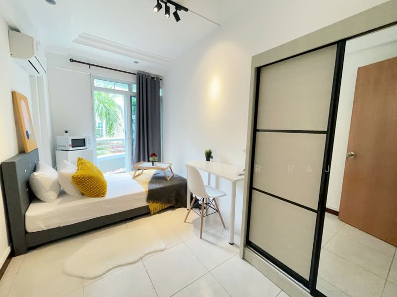 The Cairnhill, 4 Cairnhill Rise, 4 Bedrooms, 2,788 sqft, Condominium For Rent, by Gupta Sameer Raj, 500242096 - Bedroom - PropertyGuru.com.sg