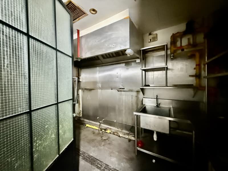 L1 F&B Space @ Tanjong Pagar Vicinity | Excellent Frontage | Prime Location, , 473 sqft, Food & Beverage For Rent, by Sean Pang, 500242110 - Kitchen - CommercialGuru.com.sg