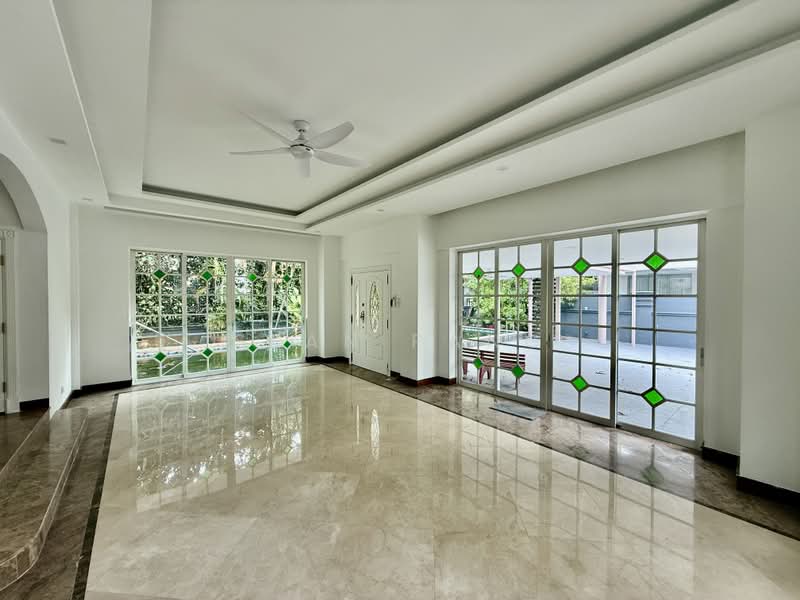 2 Storey Detached House @ Novena | Gentle Drive Vicinity, , 5 Bedrooms, 7,382 sqft, Detached House For Rent, by Sean Pang, 500242117 - Living Room - PropertyGuru.com.sg