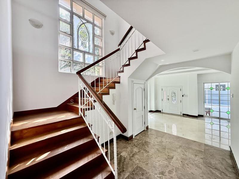 2 Storey Detached House @ Novena | Gentle Drive Vicinity, , 5 Bedrooms, 7,382 sqft, Detached House For Rent, by Sean Pang, 500242117 - Entrance - PropertyGuru.com.sg