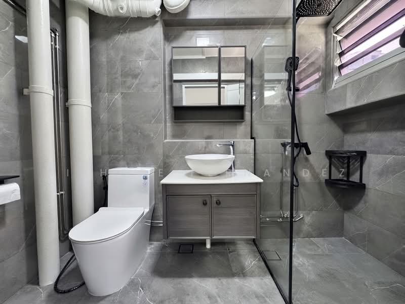 220 Pasir Ris Street 21, 220 Pasir Ris Street 21, Pasir Ris / Tampines, 4 Bedrooms, 1,593 sqft, HDB Flat For Sale, by Kishore Fernandez, 500242122 - Master Bathroom - PropertyGuru.com.sg