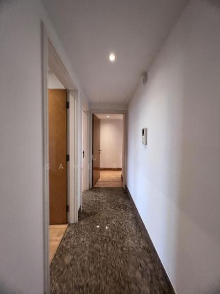 Grange 70, 70 Grange Road, 3 Bedrooms, 1,970 sqft, Condominium For Rent, by Gupta Sameer Raj, 500242124 - Corridor - PropertyGuru.com.sg