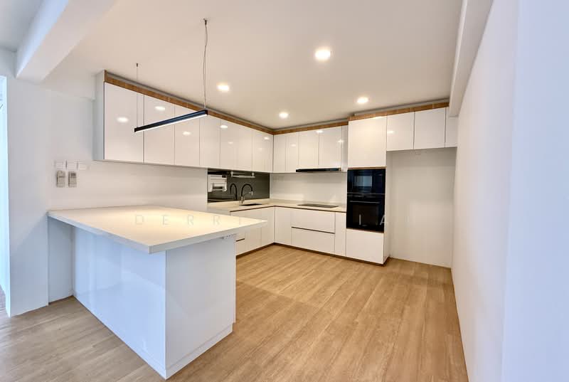 Rare End Corner Semi-D | Beautifully Renovated | 2 Storey + Loft | Charlton Park, Charlton Park, Hougang / Punggol / Sengkang, 6 Bedrooms, 3,000 sqft, Semi-Detached House For Sale, by Derrick Liau, 500242125 - Kitchen - PropertyGuru.com.sg