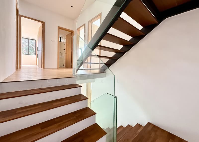 Rare End Corner Semi-D | Beautifully Renovated | 2 Storey + Loft | Charlton Park, Charlton Park, Hougang / Punggol / Sengkang, 6 Bedrooms, 3,000 sqft, Semi-Detached House For Sale, by Derrick Liau, 500242125 - Interior - PropertyGuru.com.sg