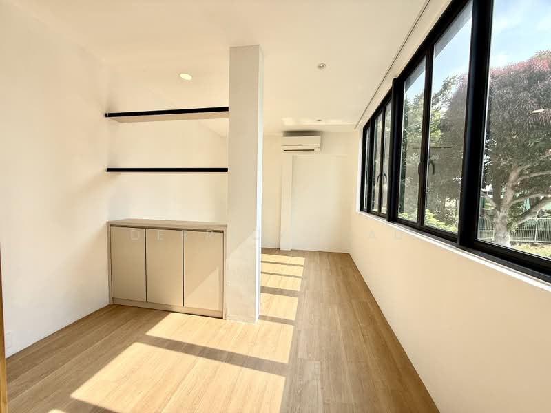 Rare End Corner Semi-D | Beautifully Renovated | 2 Storey + Loft | Charlton Park, Charlton Park, Hougang / Punggol / Sengkang, 6 Bedrooms, 3,000 sqft, Semi-Detached House For Sale, by Derrick Liau, 500242125 - Interior - PropertyGuru.com.sg