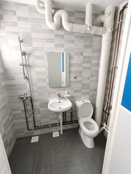 130 Cashew Road, 130 Cashew Road, 3 Bedrooms, 1,561 sqft, HDB Flat For Sale, by Alex Chua, 500242128 - Bathroom - PropertyGuru.com.sg