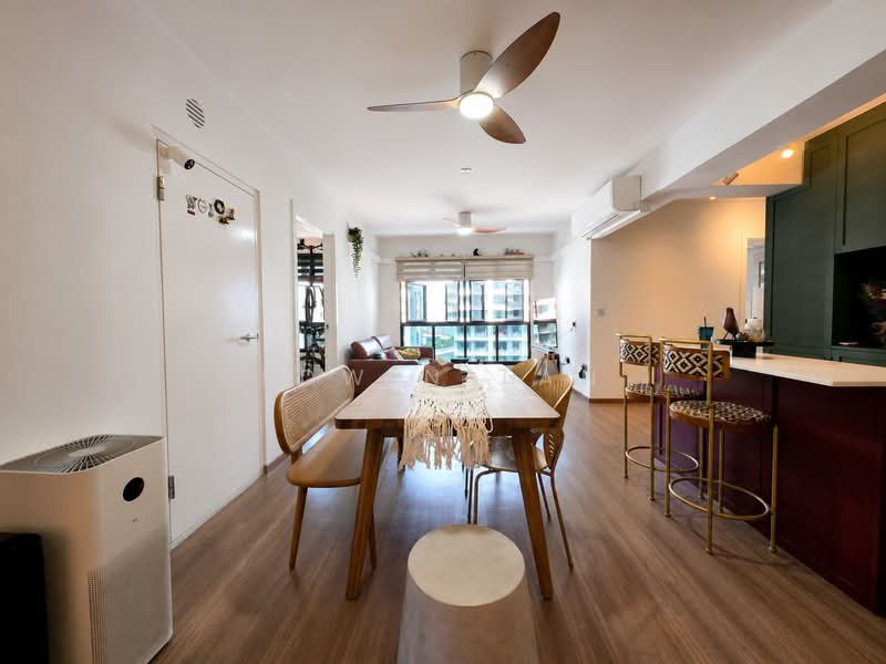 413B Northshore Drive, 413B Northshore Drive, 3 Bedrooms, 1,011 sqft, HDB Flat For Sale, by Edwin Tan, 500242130 - Living Room - PropertyGuru.com.sg