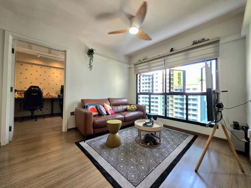 413B Northshore Drive, 413B Northshore Drive, 3 Bedrooms, 1,011 sqft, HDB Flat For Sale, by Edwin Tan, 500242130 - Living Room - PropertyGuru.com.sg