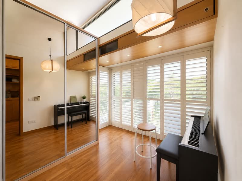 Hillcrest Villa, 5 Hillcrest Road, 5 Bedrooms, 3,100 sqft, Cluster House For Sale, by Aloysius Lim, 500242142 - Study - PropertyGuru.com.sg