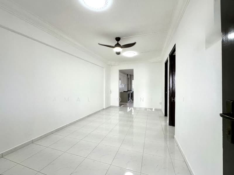 540 Ang Mo Kio Avenue 10, 540 Ang Mo Kio Avenue 10, 2 Bedrooms, 732 sqft, HDB Flat For Sale, by Jamal Ponnichi, 500242150 - Living Room - PropertyGuru.com.sg
