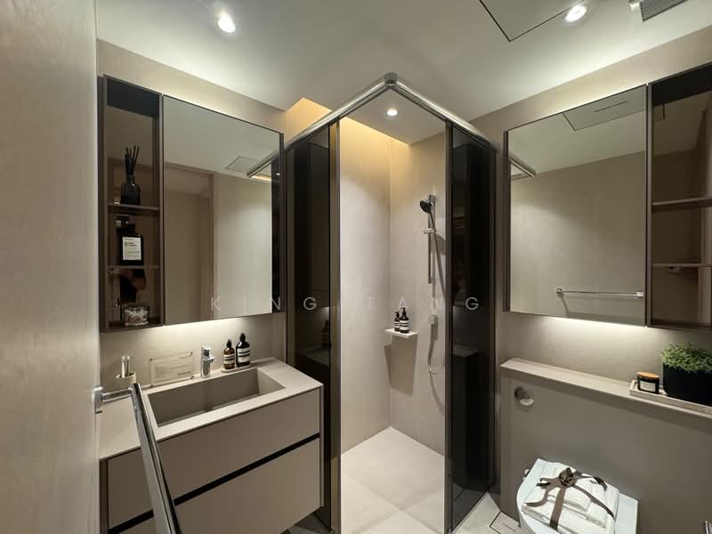 Union Square Residences, 28 Havelock Road,, 2 Bedrooms, 700 sqft, Condominium For Sale, by King Tang, 500242154 - Bathroom - PropertyGuru.com.sg