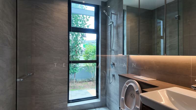 LANDED7772 Freehold Luxury Cluster Landed 9_667_7772, Tanglin / Holland / Bukit Timah, 5 Bedrooms, 6,308 sqft, Cluster House For Sale, by Teresa Tan, 500242155 - Bathroom - PropertyGuru.com.sg