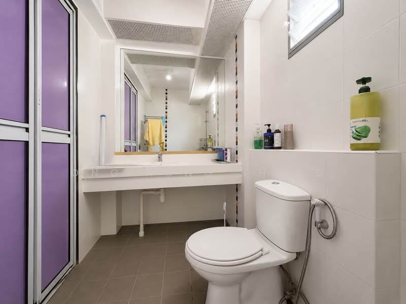 273A Punggol Place, 273A Punggol Place, 3 Bedrooms, 1,001 sqft, HDB Flat For Sale, by Ong Rong Sheng, 500242163 - Master Room Bathroom - PropertyGuru.com.sg