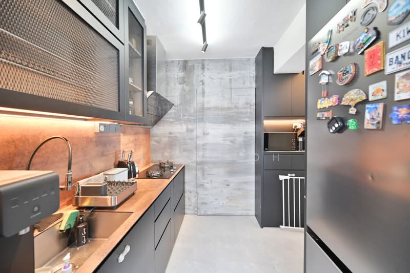 32 Margaret Drive, 32 Margaret Drive, 2 Bedrooms, 667 sqft, HDB Flat For Sale, by Shawn Toh, 500242168 - Kitchen - PropertyGuru.com.sg