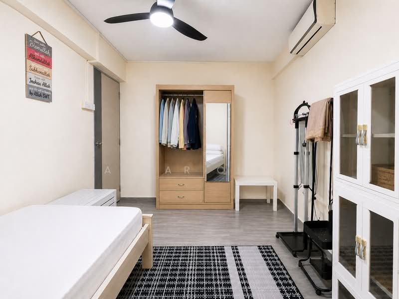 127 Yishun Street 11, 127 Yishun Street 11, 2 Bedrooms, 721 sqft, HDB Flat For Sale, by Anwar Chan, 500242171 - Bedroom - PropertyGuru.com.sg